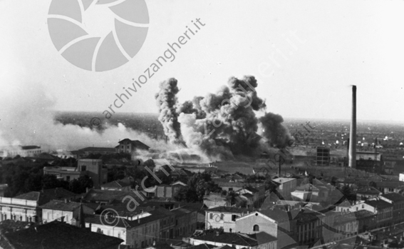 Bombardamento stabilimento arrigoni Esplosione ciminiera