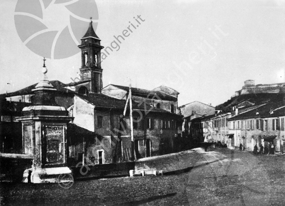 Via Saffi e la distrutta chiesa di S.Rocco Campanile ponte vecchio case