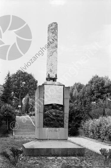 Monumento Colonna a Tito Maccio Plauto 1950 Sarsina (Parco Europa) Bassorilievo 