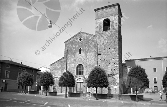 Duomo di Sarsina facciata Alberelli piazza campanile cattedrale