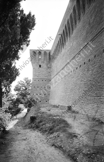 Mura e torrione Rocca Malatestiana di Cesena Torrione mura