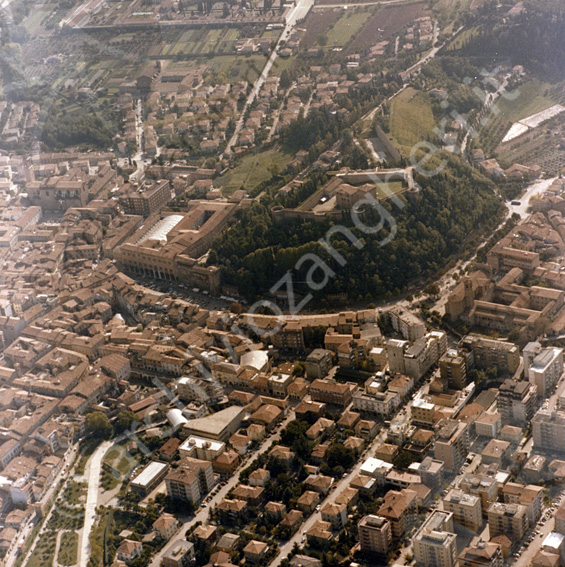 Aerea cesena Vista panoramica rocca il parco delle rimembranze Comune Piazza del popolo giardini di Serravalle