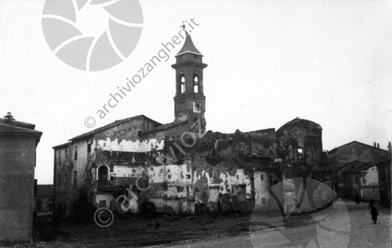 Ruderi zona S.Rocco Casa diroccata e distruzione campanile chiesa strada
