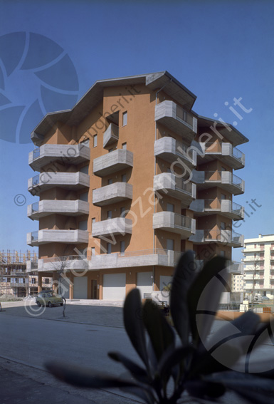 Condominio in via Ariosto Lido Adriano palazzina terrazza 