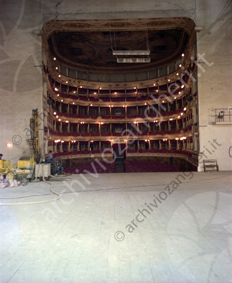 Teatro Comunale Comune macchina palchi operai