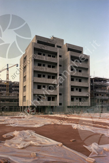 Costruzione Residence Mosaico (Rubino) Lido Adriano condominio terrazza costruzione gru cantiere edile 