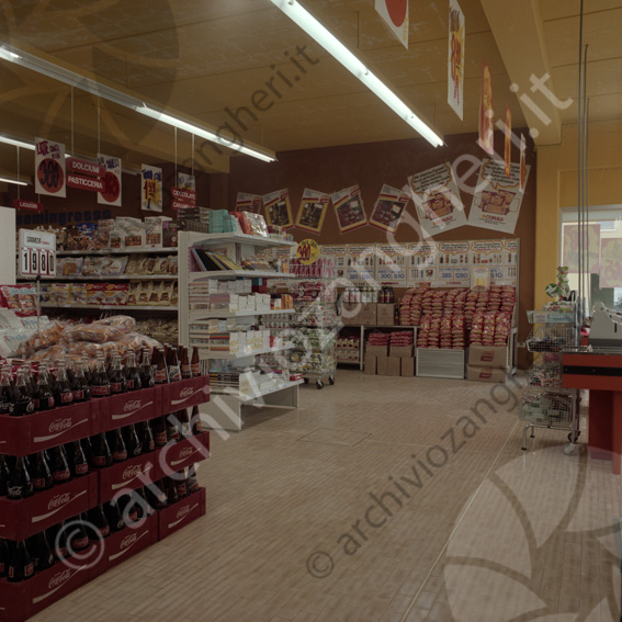 SUPER CONAD Borgo S.Michele interni supermercato
