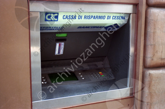 C.R.C. sportello esterno bancomat Cassa di Risparmio di Cesena banca