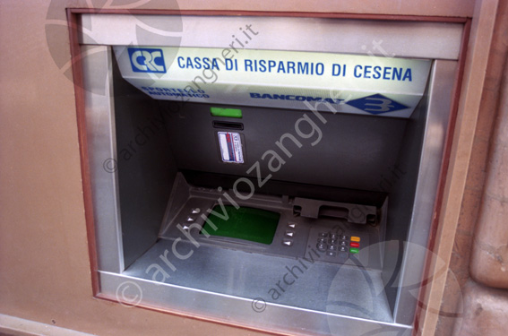 C.R.C. sportello esterno bancomat Cassa di Risparmio di Cesena banca