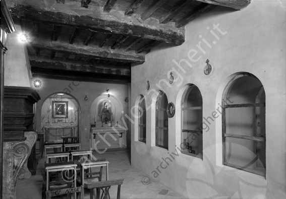 Mercatello sul metauro Casa Santuario di Santa Veronica Giuliani travi finestre cappella inginocchiatoio camini