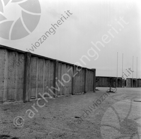 Stadio mura campo sportivo di Cesena recinzione muro campo sportivo