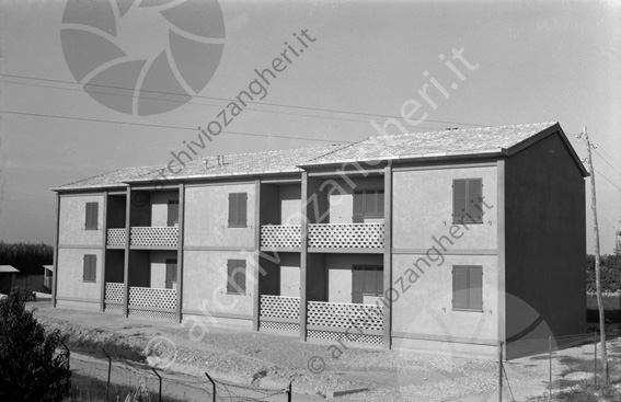 Cantiere edile INA case Cesena Macerone casa popolare terrazzo 