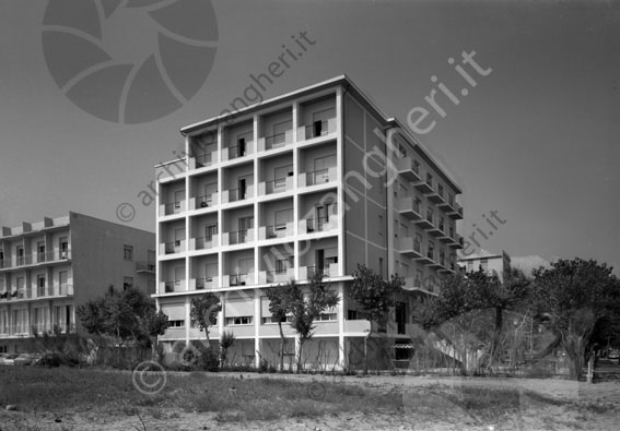 Hotel Continental Milano Marittima esterno albergo terrazza auto 