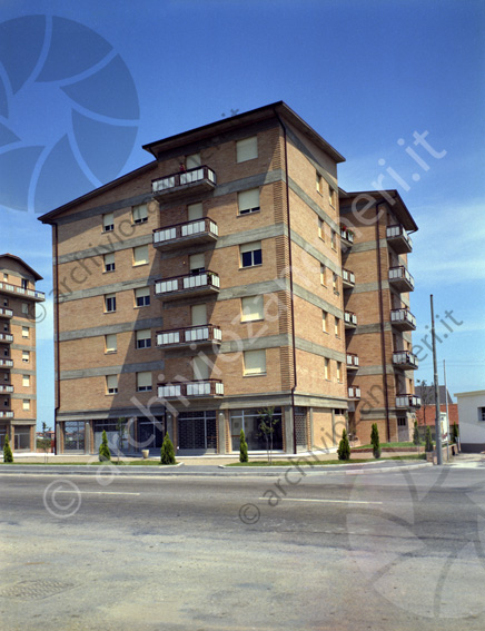 Condominio alfa palazzo terrazza strada vetrine 