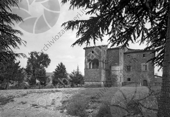 Ristorante Al Piano (Castello del Piano, residenza storica) Sarsina Antico casale casa padronale giardino alberi loggetta veranda torretta