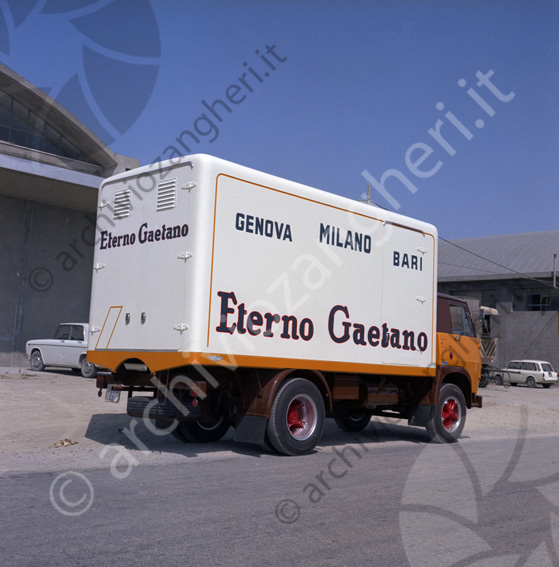 Carrozzeria Romagna camion Eterno Gaetano camion autocarro genova milano bari