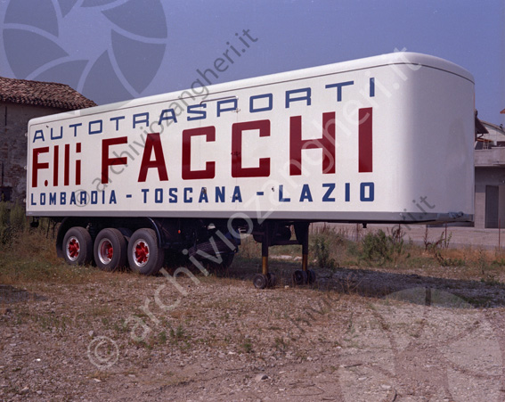 Carrozzeria Romagna camion F.lli Facchi camion autocarro lombardia toscana lazio autotrasporti