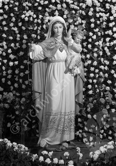 Madonnina S.Egidio statua statuetta rosario madonna con bambino fiori santo 