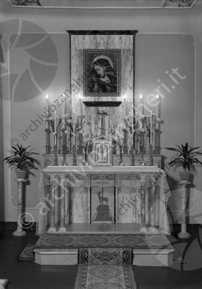Asilo Infantile Vittorio Emanuele II Savignano sul Rubicone cappellina interna suore altare cappella chiesa candele tabernacolo madonna dipinto 