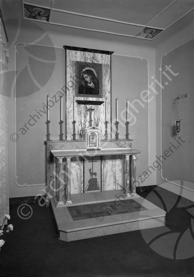 Asilo Infantile Vittorio Emanuele II Savignano sul Rubicone cappellina interna suore altare tabernacolo candele madonna dipinto 