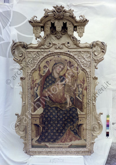 Madonna di Carpineta dipinto madonna con bambino 