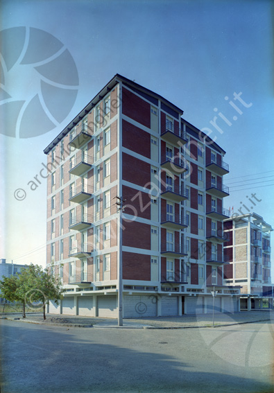 Condominio edificio case appartamenti esterno terrazzi 