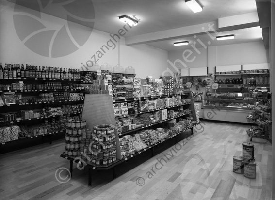 Cooperativa di consumo negozio negozio interno alimentare cibo prodotti generi alimentari