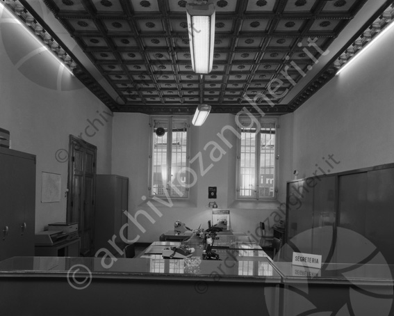 Banca popolare di Cesena Segreteria uffici segreteria scrivanie mobili armadi bancone