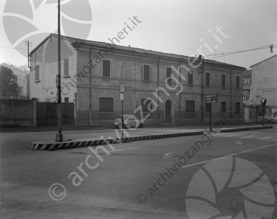 Istituto Don Baronio esterno Sobborgo Eugenio Valzania strada centro residenziale anziani ospizio vecchioni edificio 